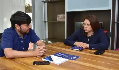 El Alcalde Pumarejo y la Superintendente de Servicios.