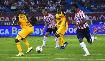 Teófilo Gutiérrez y Miguel Ángel Borja comandarán el ataque.