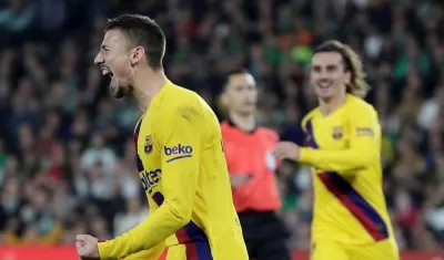 La celebración del francés Lenglet.