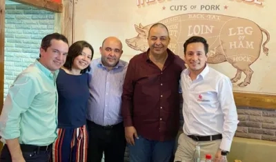 El Alcalde Roberto Celedón y el Secretario de Desarrollo del Atlántico, Miguel Vergara, presidiendo e encuentro.