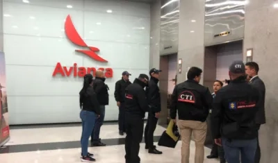 Allanamiento a oficinas en Avianca.