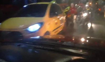 Taxi en el cual se movilizaba la víctima.