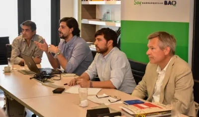 Alcalde de Barranquilla se reunión con el embajador de Francia en Colombia, Gautier Mignot.