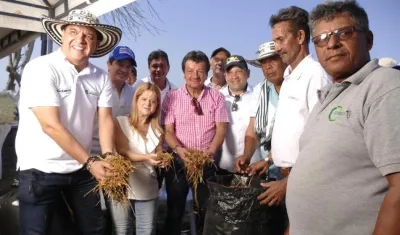 El alimento entregado a pequeños y medianos productores de leche.