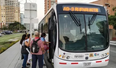 En los tramos de desvío, habrá ascenso y descenso libre donde no existan señalizaciones del Sistema.