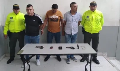 Álvaro Andrés Navarro Marín, 'El Russo' (izquierda).