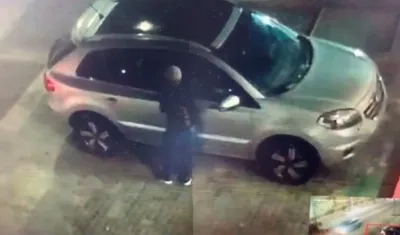 Ladrón en la camioneta.