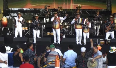 Actuación de Los Corraleros de Majagual.