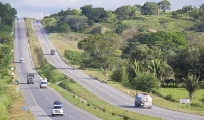 Pese a los comprobados hechos de corrupción el contratista insiste en una multimillonaria reclamación.