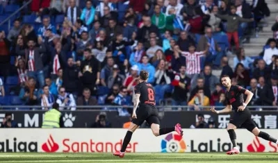 La celebración de Saúl Ñiguez.