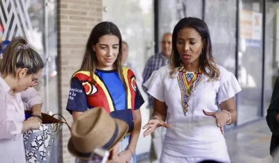 Marcela Dávila (Secretaria de Cultura del Atlántico) y Carmen Vásquez (Ministra de Cultura).