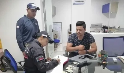 El exdirigente deportivo, Óscar Mauricio Uribe Pinilla, al momento de su captura.