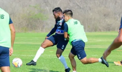 Luis González y Sherman Cárdenas se perfilan como titulares. 