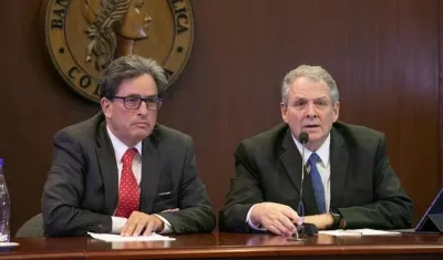 El Ministro de Hacienda y el Gerente del Banco de la República.