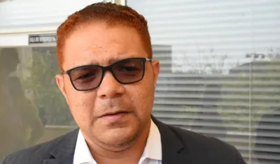 Jorge Urbina Balasnoa, abogado de Alan Ross Thiefault.