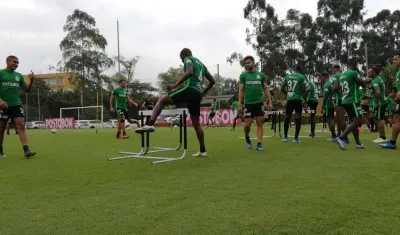 Jugadores de Nacional durante un entrenamiento. 