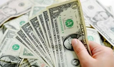El dólar cerró por encima de los 4.000 pesos.