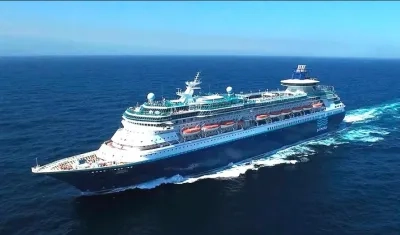 El crucero Monarch.