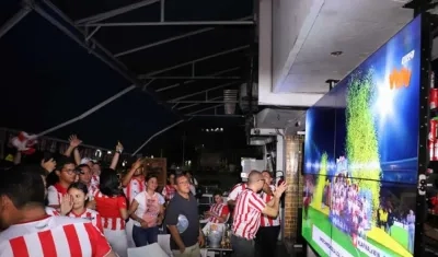 Gobierno ordena el cierre de bares