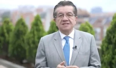 Fernando Ruiz, Ministro de Salud.