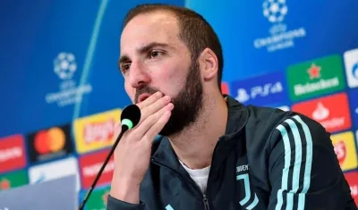 Gonzalo Higuaín, delantero argentino. 