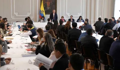Imagen de una reunión de Alcaldes con el Presidente Duque.
