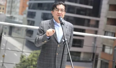 Fernando Ruiz, Ministro de Salud.