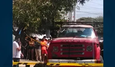 Lugar en donde fue asesinado un hombre dentro de esta volqueta.