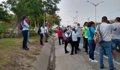 Este es el panorama en la Avenida Circunvalar de Barranquilla.