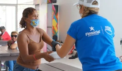 Finsocial se une con Dulcerna para llevar 10 mil raciones de comidas a familias vulnerables.