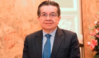 El Ministro de Salud, Fernando Ruiz.