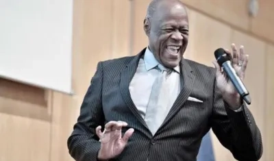 El merenguero Johnny Ventura.