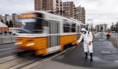 El avance de la pandemia denota la desconexión entre algunos dirigentes.