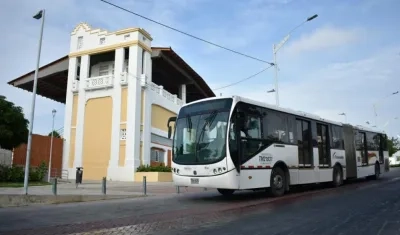 Transmetro opera con el 50% de los buses durante la cuarentena.