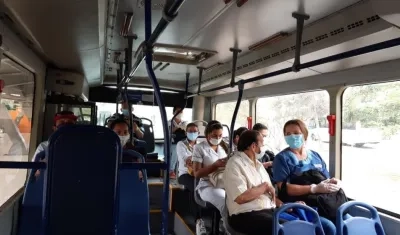 Uso obligatorio de tapabocas desde este lunes en Transmetro.