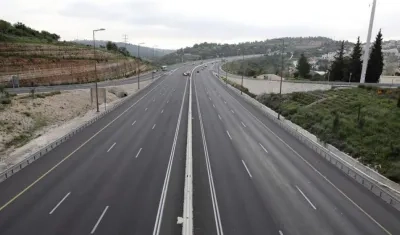 Una vía desolada en Israel.