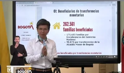 Claudia López en su intervención este mediodía.