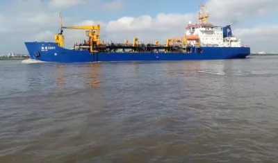 La draga Hang Jun 5001.