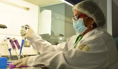 En promedio se realizarán 4.000 pruebas al mes en el laboratorio de virología y genética de la Universidad Simón Bolívar de Barranquilla.