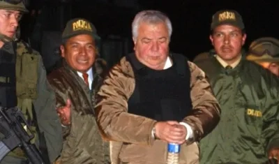 El excapo del cartel del Cali tras ser extraditado a Estados Unidos en 2004. 
