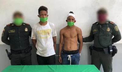 Dos de los capturados conducidos a la URI de la Fiscalía.