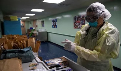 Médicos en el mundo son lo que combaten en la primera línea al coronavirus.