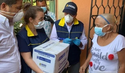 Karen Abudinen, consejera presidencial para las regiones, durante entregas de mercados de Malambo.