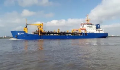 La draga Hang Jun 5001.