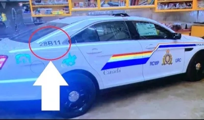 Réplica de un vehículo de la Policía utilizado por el autor del tiroteo.