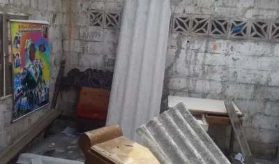 Casa afectada por desplome de techo en Malambo.