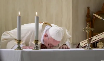Papa Francisco en una misa celebrada este lunes en El Vaticano.