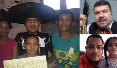 Tres del grupo de mariachis.