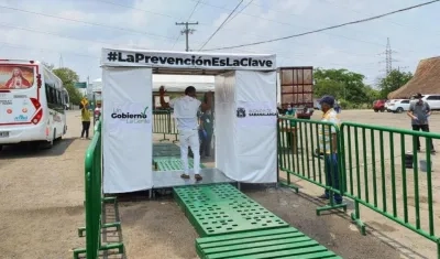 Cámara de desinfección en Sabanalarga.