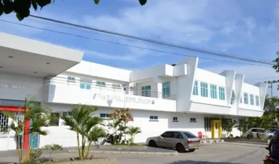 La mujer baleada recibió atención en primera instancia en el CAMINO Simón Bolívar.